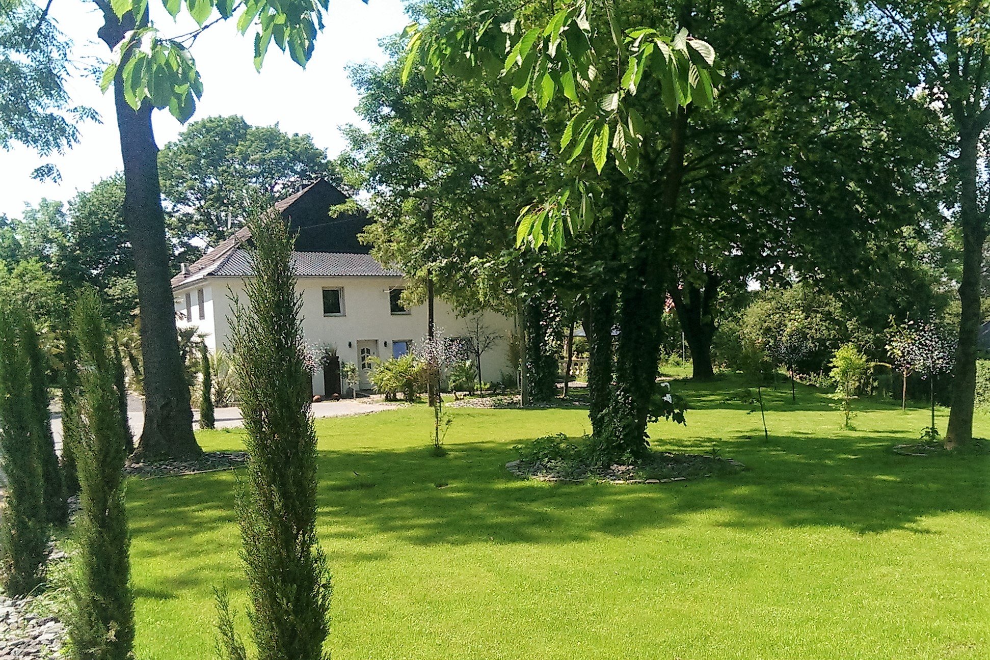 Repräsentatives Anwesen in idyllischer Alleinlage in Essen-Bedingrade Repräsentatives Anwesen in idyllischer Alleinlage in Essen-Bedingrade