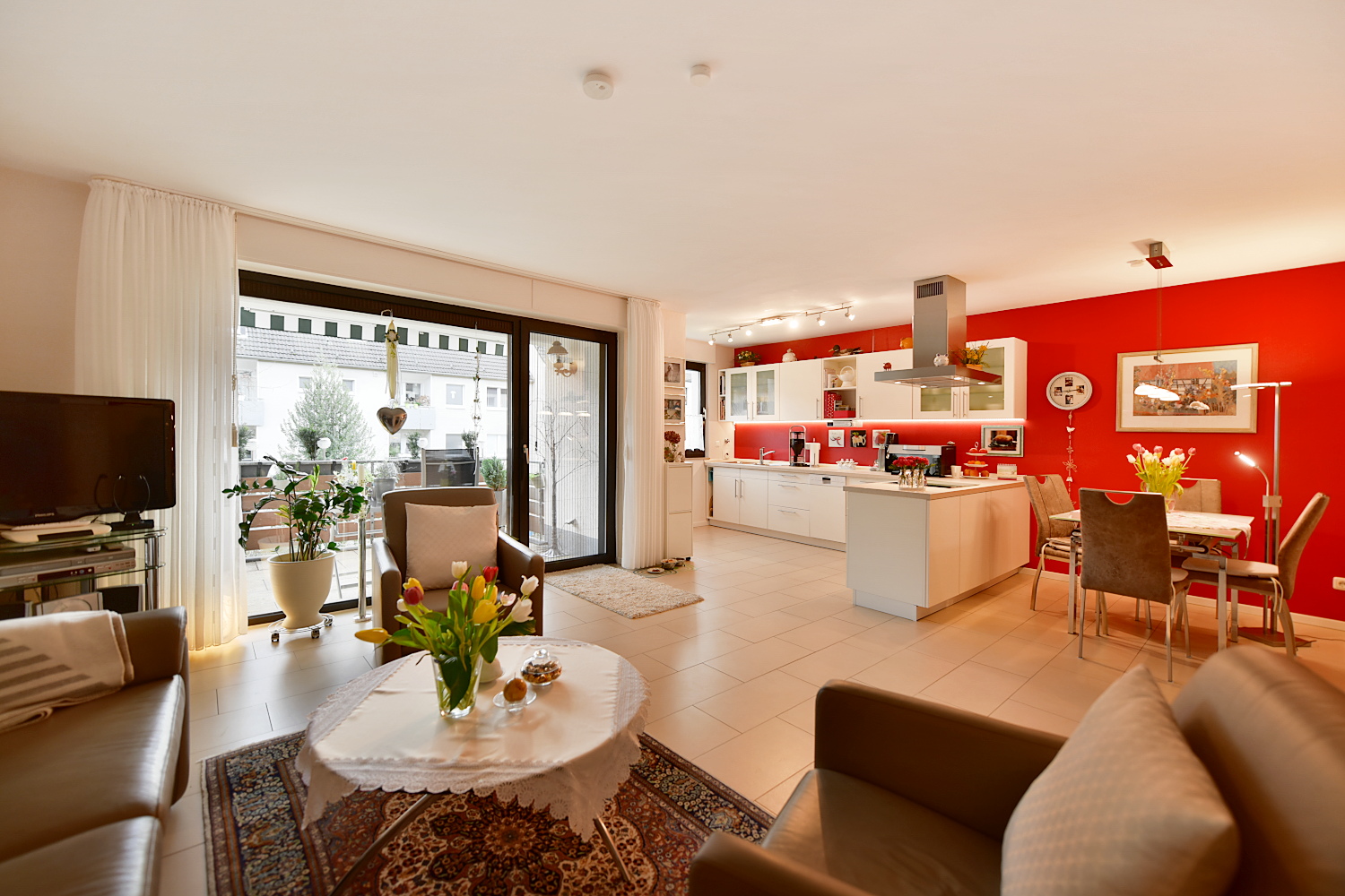 ETW mit Einbauküche, Süd-Balkon und TG-Stellplatz in Rüttenscheid ETW mit Einbauküche, Süd-Balkon und TG-Stellplatz in Rüttenscheid