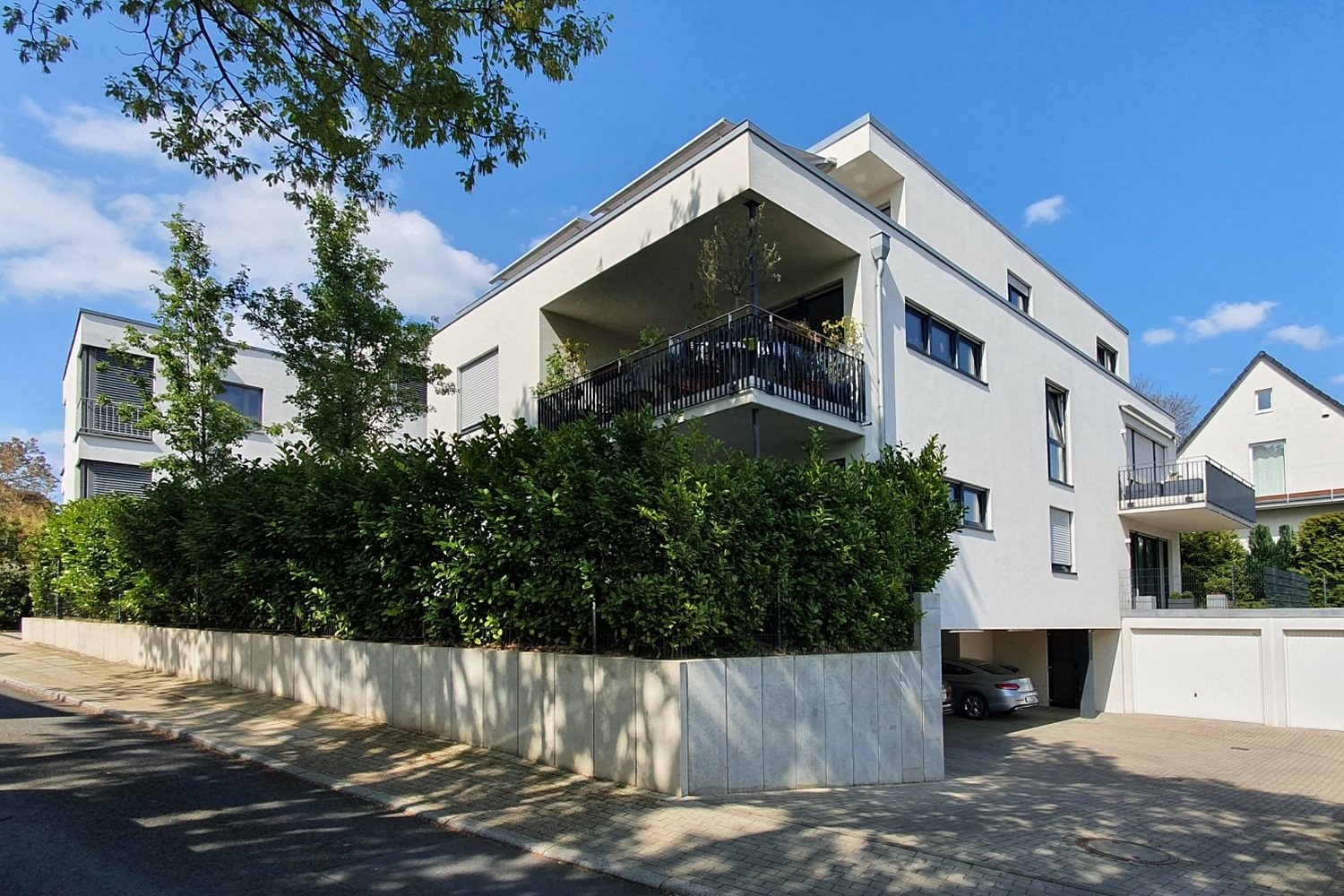 Penthouse-Wohnung im Schmachtenbergviertel + Übernahme der EBK kostengünstig möglich Penthouse-Wohnung im Schmachtenbergviertel + Übernahme der EBK kostengünstig möglich